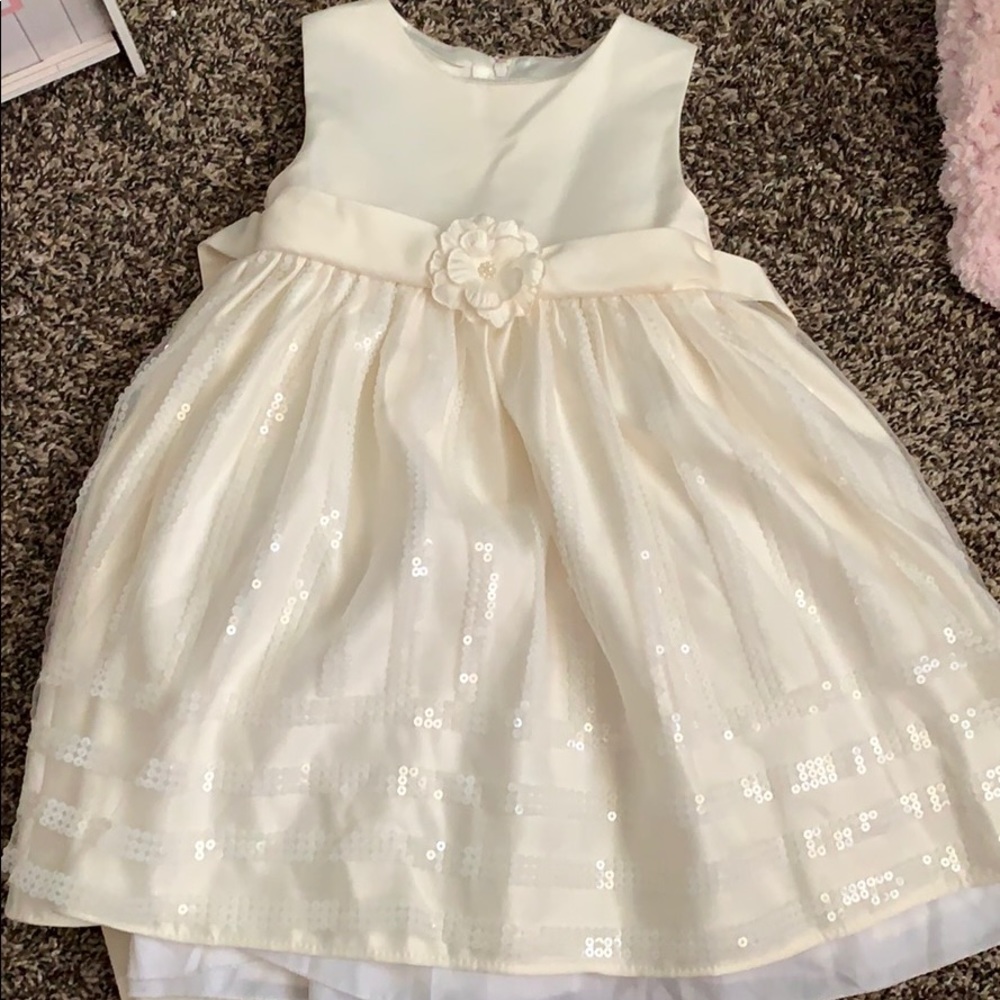 2T formal girls dress